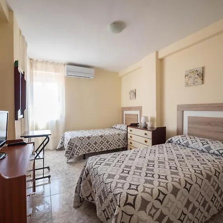 Apartamento De 2 Dormitorios Con Terraza Solo Familias Gandía Exterior photo