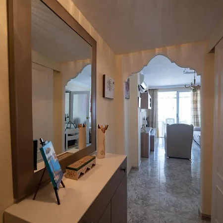 Apartamento De 2 Dormitorios Con Terraza Solo Familias Gandía Exterior photo
